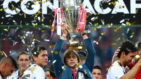Almeyda se despidió de Chivas como campeón de Concacaf.