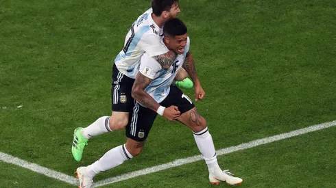 Marcos Rojo fue el delantero soñado y su gol agónico la jugada del partido
