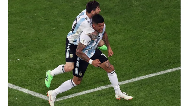 Marcos Rojo fue el delantero soñado y su gol agónico la jugada del partido