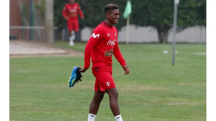 Pedro Aquino ingresó en la victoria ante Australia. (Foto: Getty)