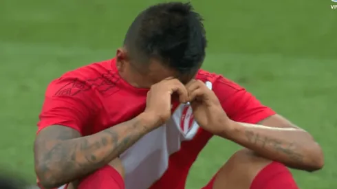 Cristian Cueva no pudo ocultar sus lágrimas luego del partido.