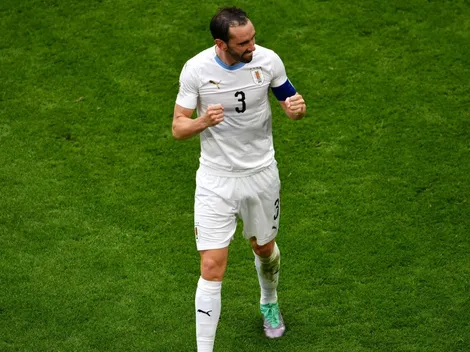 A Godín le quieren sacar boleto de Rusia a Inglaterra