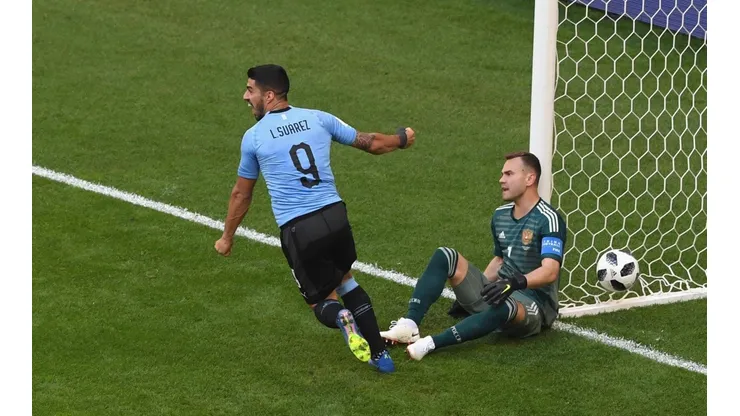 Con tres cachetazos, Uruguay despertó a Rusia del sueño