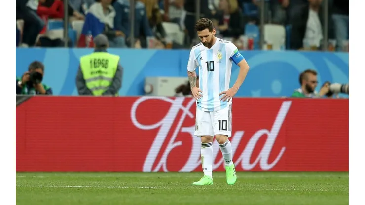 Messi con la mirada perdida en el partido vs Croacia