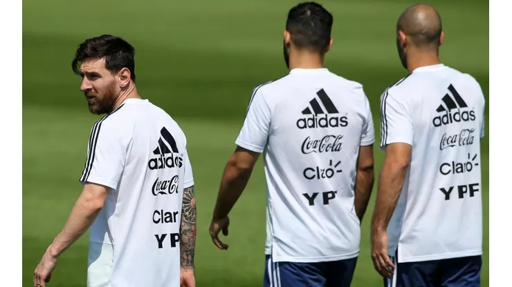 Messi, Agüero y Mascherano en el entrenamiento
