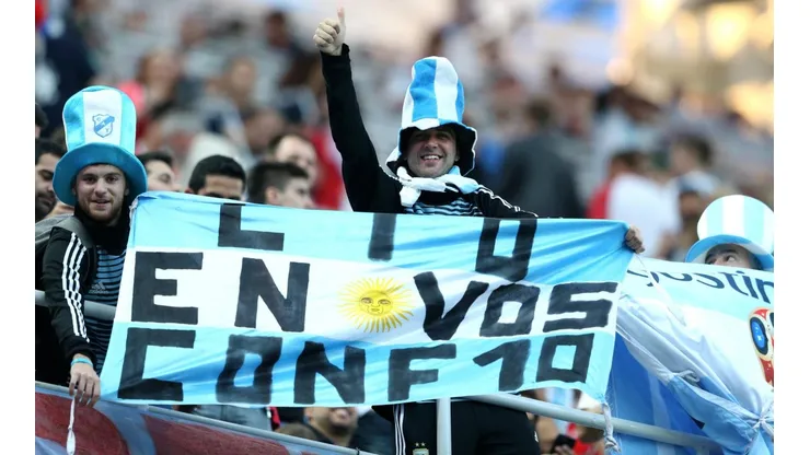 Los hinchas de Argentina alentando frente a Croacia