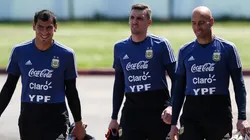 Foto de Franco Armani con los otros dos arqueros de Argentina.