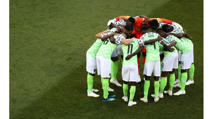 POR ELLOS Y ARGENTINA. La concentración de la Selección de Nigeria antes de enfrentar a Islandia (Foto: Getty).
