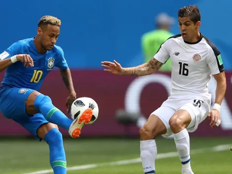 ¡Viva el fútbol! El sombrero de Neymar a Gamboa