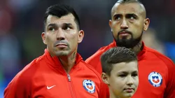 Foto de Gary Medel con Arturo Vidal