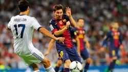 Arbeloa y Messi, frente a frente.