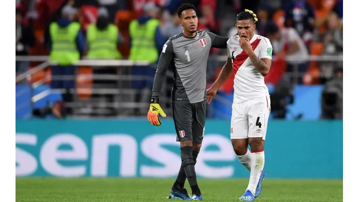 Santamaría agradeció el apoyo de la hinchada luego de la derrota. (Foto: Getty)
