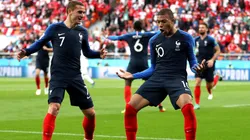 Foto de Mbappé celebrando el gol ante Perú
