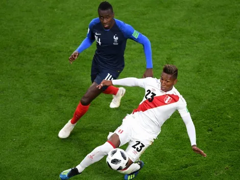 No hay suerte para Perú: un remate desde afuera del área de Aquino pegó en el travesaño