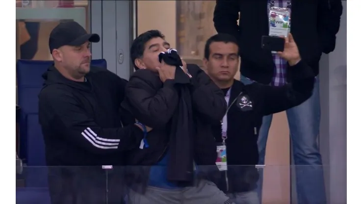 El Diego besa la de Messi