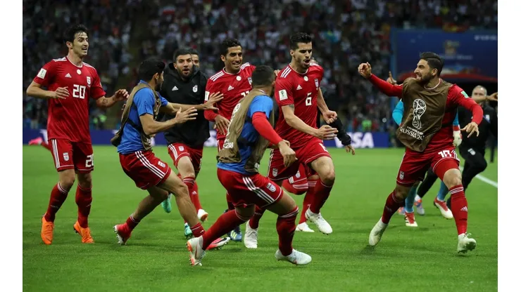 Foto de los jugadores de Irán celebrando el gol
