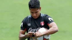 Ruidíaz en un entrenamiento de Perú.
