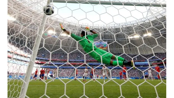 Costa Rica cayó 1-0 ante Serbia en su primera presentación del Grupo E en Rusia 2018