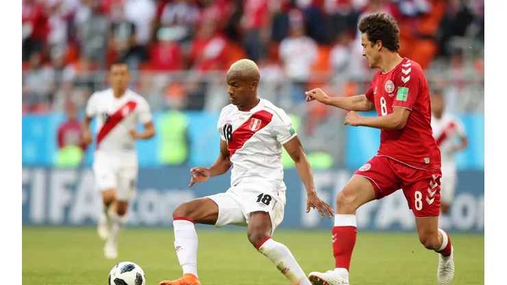 Francia y Perú se enfrentan en busca de la clasificación en el Grupo C