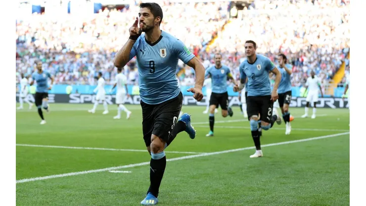 Con el estilo de siempre, ¡Uruguay está en octavos!