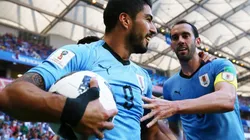 Lucho Súarez celebró sus 100 partidos en Uruguay con gol y una tierna sorpresa