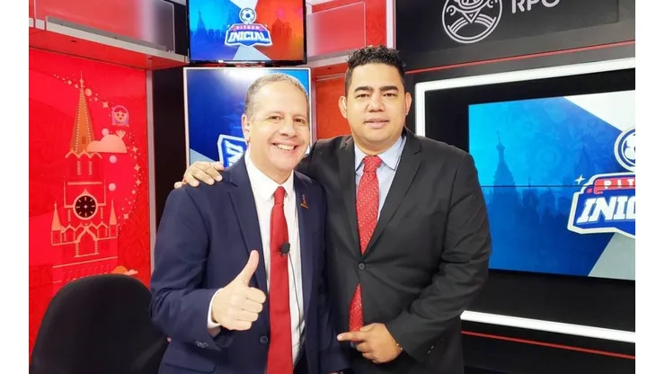 El comentarista (derecha) fue invadido por el mismo sentimiento que al capitán Román Torres
