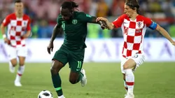 Victor Moses en el partido ante Croacia.