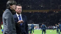 Lothar Matthäus junto a Joachim Löw.