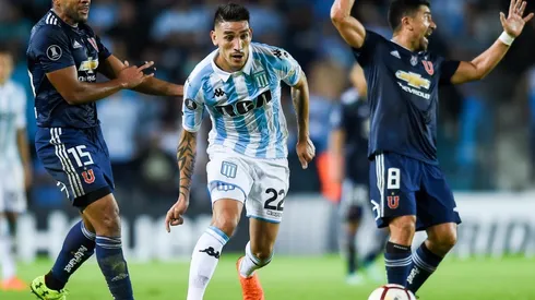 Foto de Ricardo Centurión con la piel de Racing.