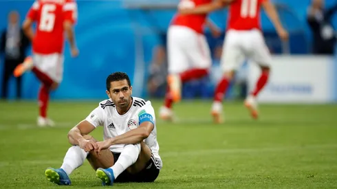 SIN PALABRAS. La frustración de Ahmed Fathi ante su gol en contra ante Rusia (Foto: Getty).