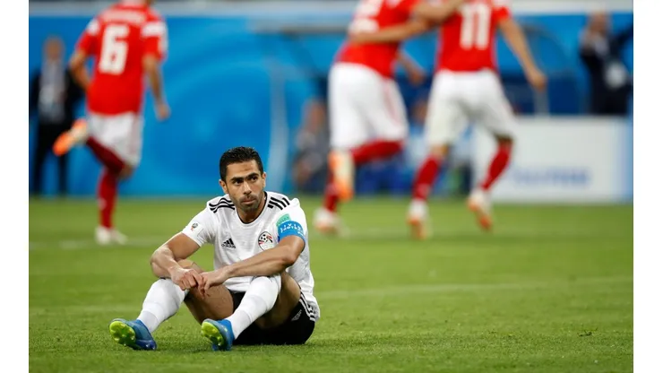 SIN PALABRAS. La frustración de Ahmed Fathi ante su gol en contra ante Rusia (Foto: Getty).