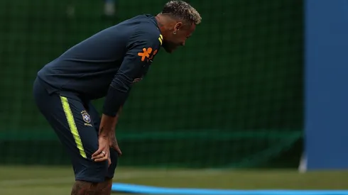 Video: así se retiró Neymar de la práctica de Brasil