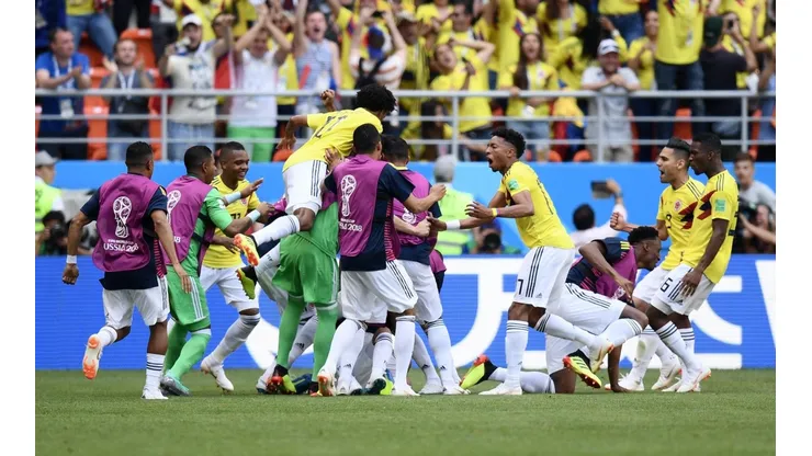 Foto de los jugadores de Colombia celebrando el gol