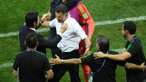 TODOS CON EL TRI. Juan Carlos Osorio junto a todo su cuerpo técnico de la Selección Mexicana (Foto: Getty).
