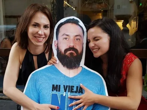 De cartón: llevan figura de un hincha mexicano a Rusia porque su esposa no lo dejó ir