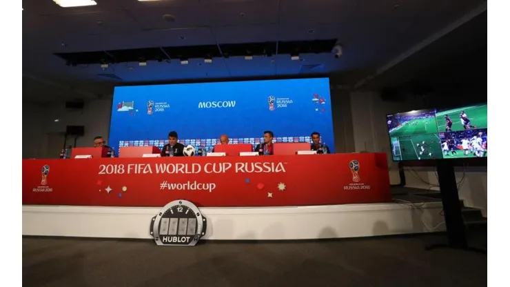 ¿Qué pasa si hay empate de puntaje entre dos equipos del mismo grupo del Mundial?, ¿quién clasifica?
