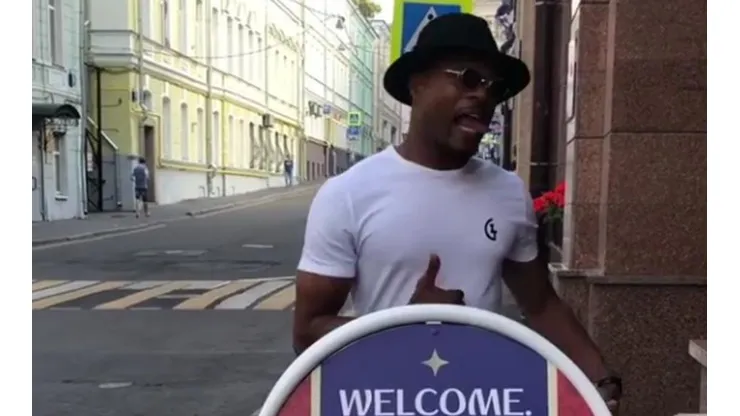 Evrá haciendo sus locuras en Rusia.
