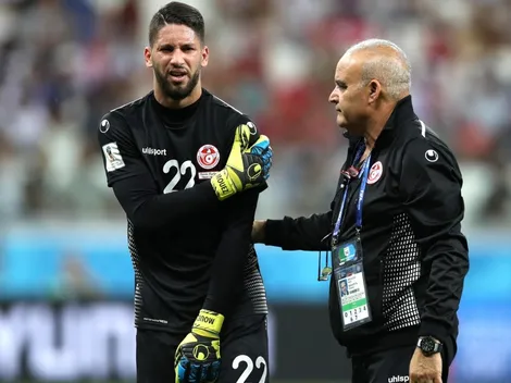 El portero de Túnez duró menos de 15 minutos en el campo y se retiró llorando