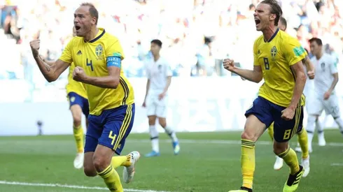 Andreas Granqvist definió con mucha clase.