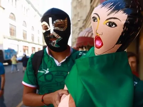 Mexicano apoya al Tri con su novia: una muñeca inflable rusa que llamó Britanowsky