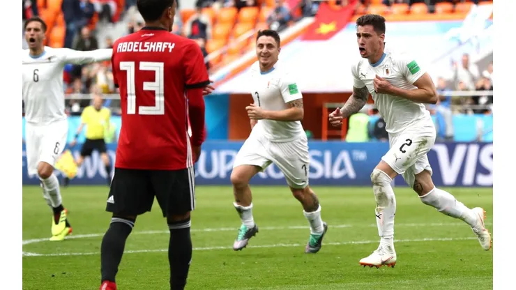 Los jugadores de Uruguay celebrando el gol