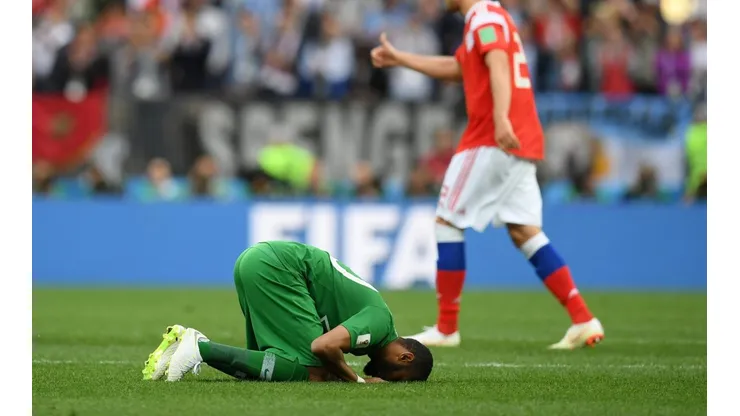 UNA PESADILLA. Mohammed Alsahlawi se lamenta en la derrota encajada contra Rusia (Foto: Getty).