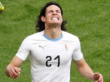 Sombrero y volea de zurda: a Cavani pudo hacer su mejor gol en los Mundiales