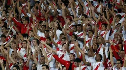 ¡COMO NO TE VOY A QUERER! Los hinchas peruanos coparon Rusia.