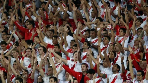 ¡COMO NO TE VOY A QUERER! Los hinchas peruanos coparon Rusia.