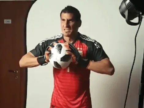 La rompió: Nahuel se tomó muy en serio la sesión oficial de fotos cuando le pidieron una “cara más ruda”