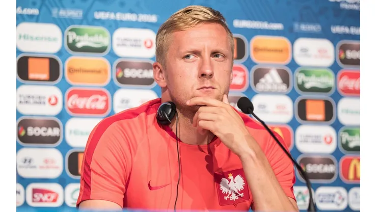 Finalmente, el defensor Kamil Glik podrá jugar desde el tercer partido del grupo H.