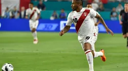 Jefferson Farfán recibió elogios de Guus Hiddink. (Foto: Getty)