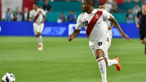 Jefferson Farfán recibió elogios de Guus Hiddink. (Foto: Getty)