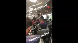 El registro lo tomaron los propios jugadores en el bus.